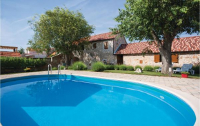 Lovely Home In Lozovac With Wifi